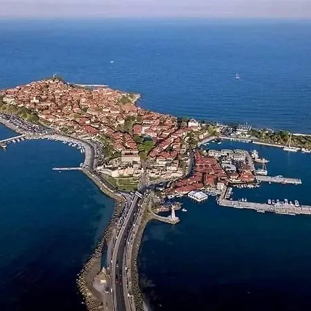 Chocolate On Sunny Day 6 Complex Lägenhet Tŭnkovo