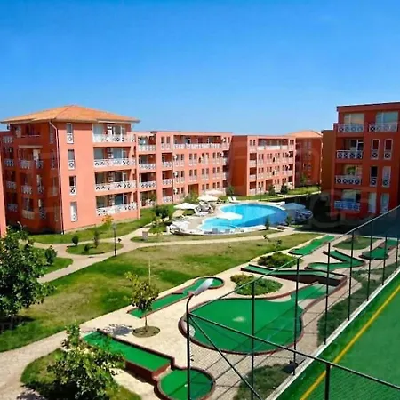 Chocolate On Sunny Day 6 Complex Lägenhet Tŭnkovo