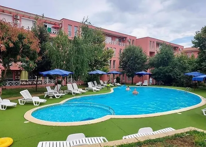 Chocolate On Sunny Day 6 Complex * Tŭnkovo